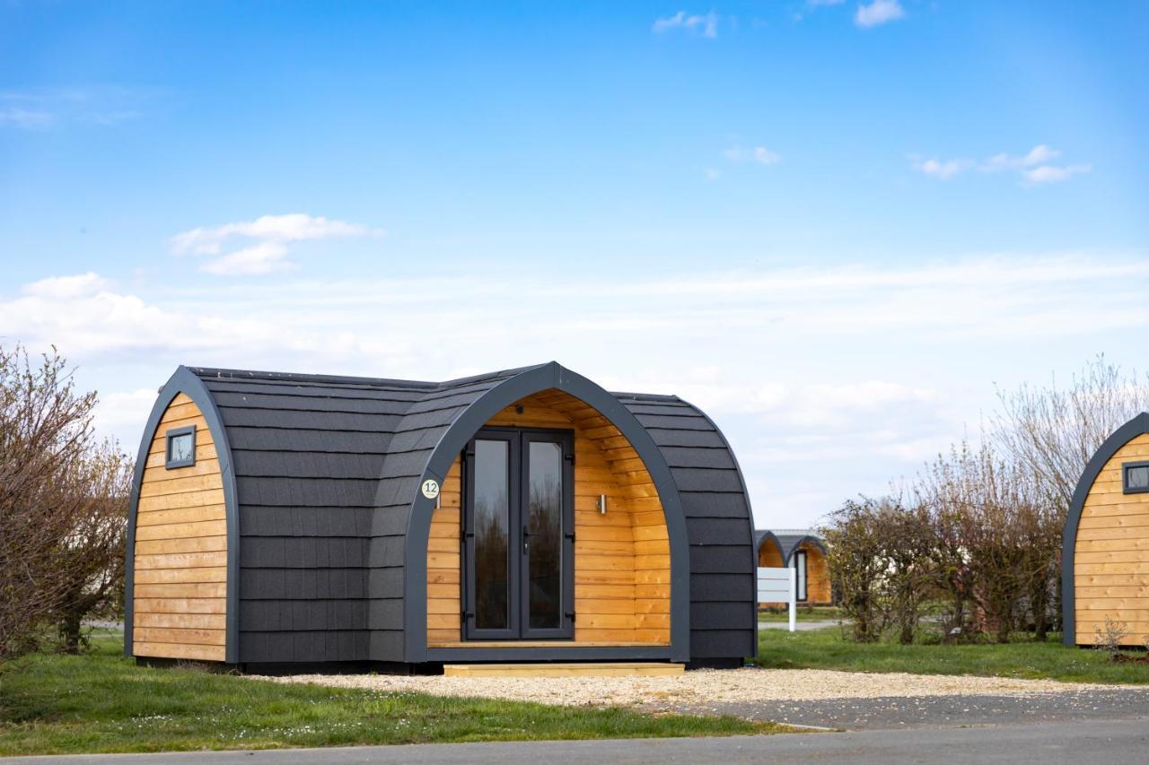 Camping Pods Trevella Holiday Park クラントック エクステリア 写真